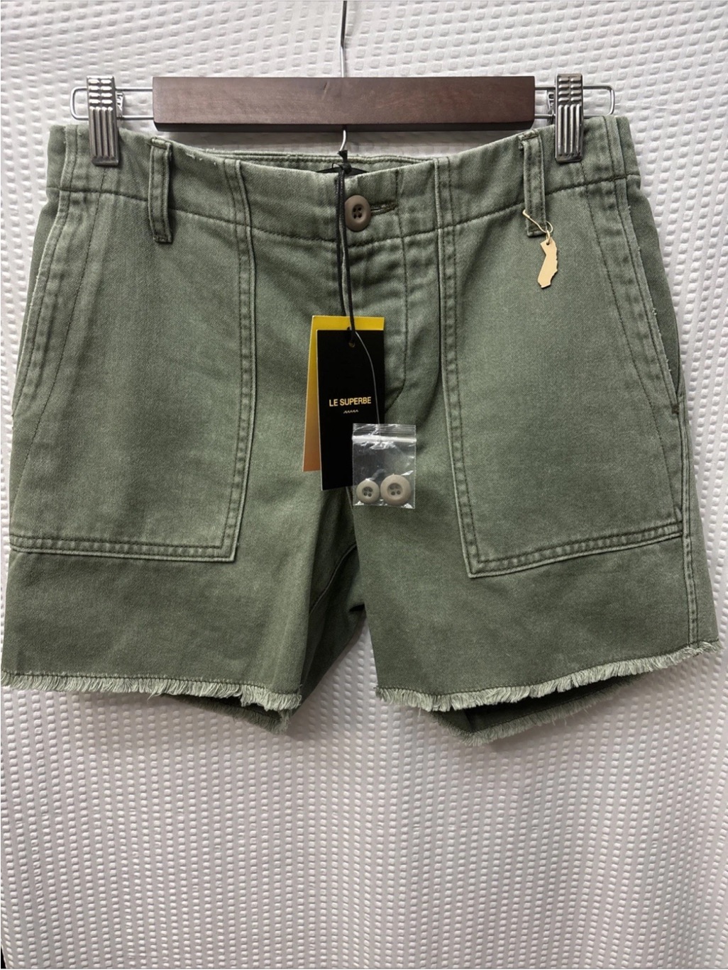 Nwt Womenâs Le Superbe Green Cotton Utility Shorts Sz 2